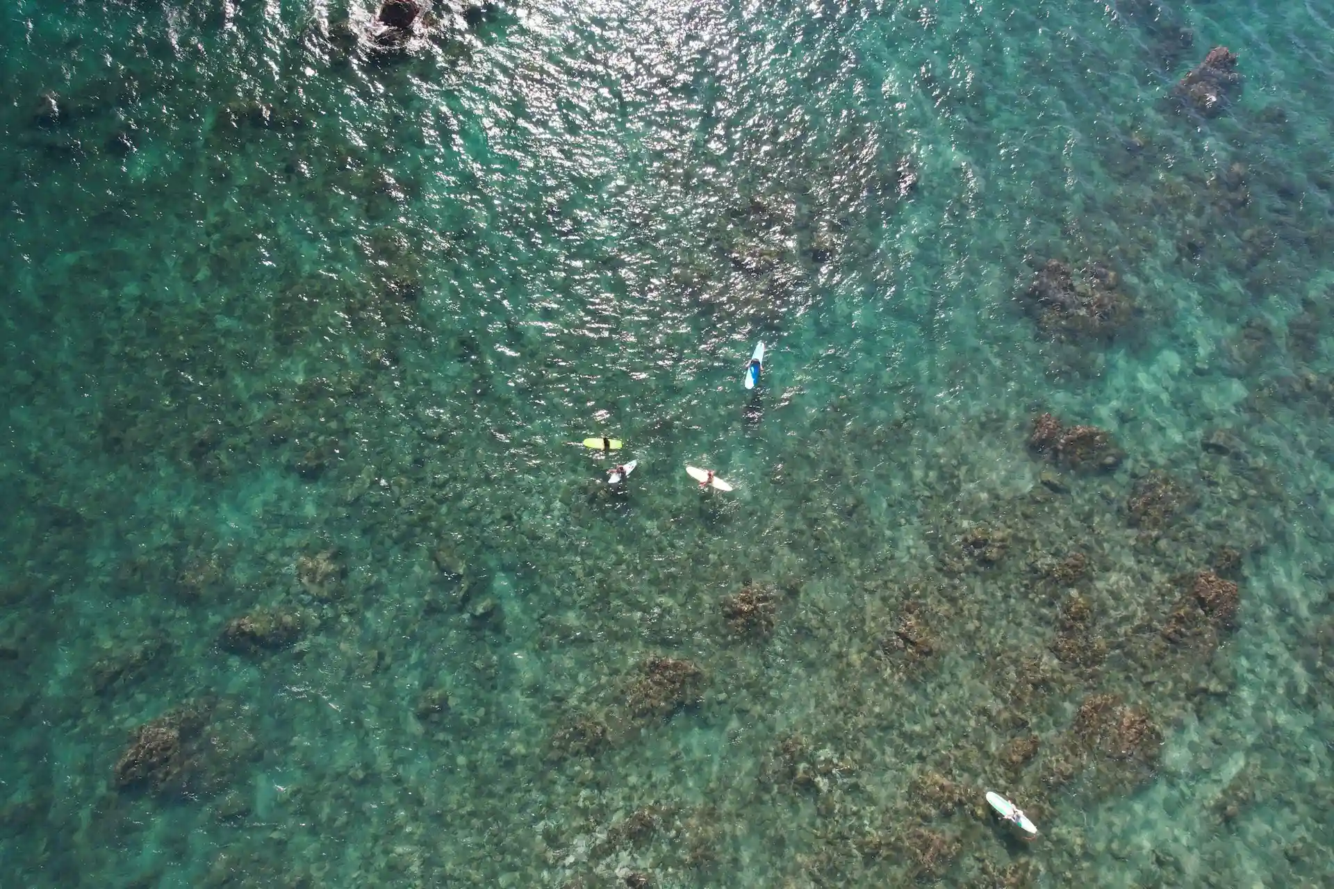Imagen de Axel del mar con algunos barcos.